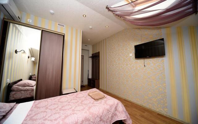 Отель Картуши