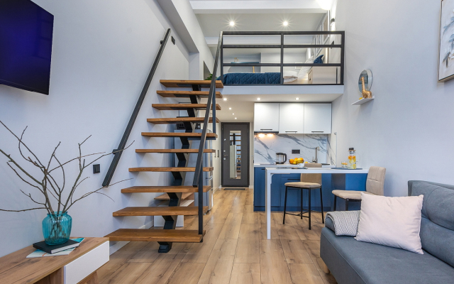 Apartments Queenstay Gold Femili Na Voykovskoy