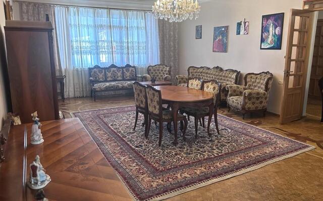 Aram Guest house