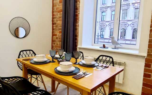 Апартаменты на Большом 13 Эркер