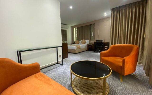 Unique Regency Hotel