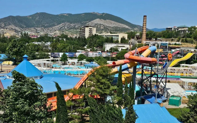 Апартаменты на Набережной 75к2 (504.2)