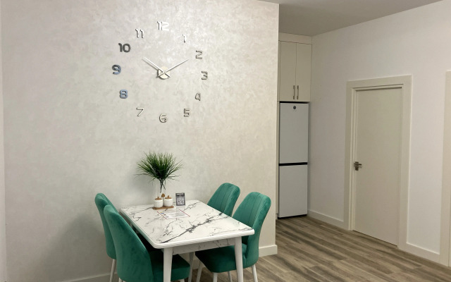 Bolshaya, Svetlaya i Uyutnaya Flat