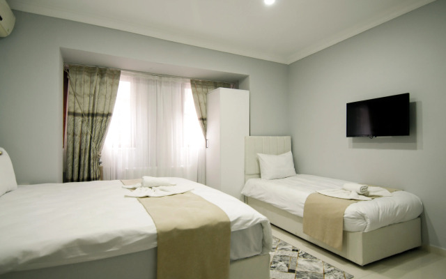 Istanbul Palace Hotel