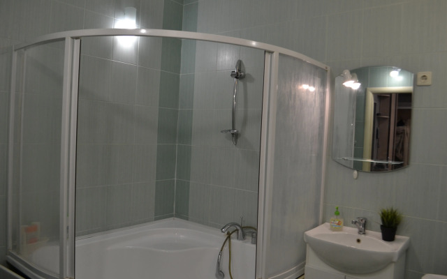 Shosse Kosmonavtov 213 U Planety Apartaments