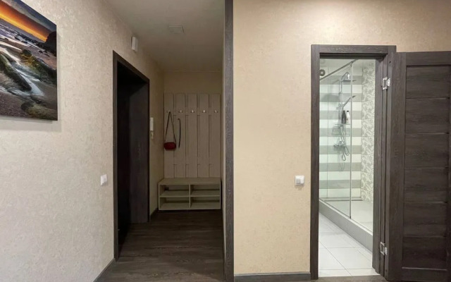 Na Ul. Ostrovskogo 75 Flat
