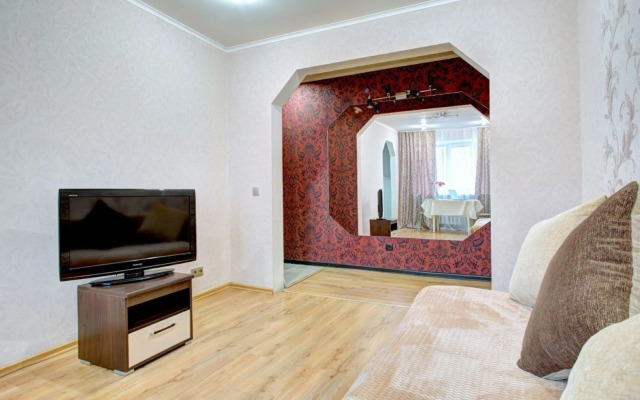 Na Ulitse 50 Let Oktyabrya 45 Flat