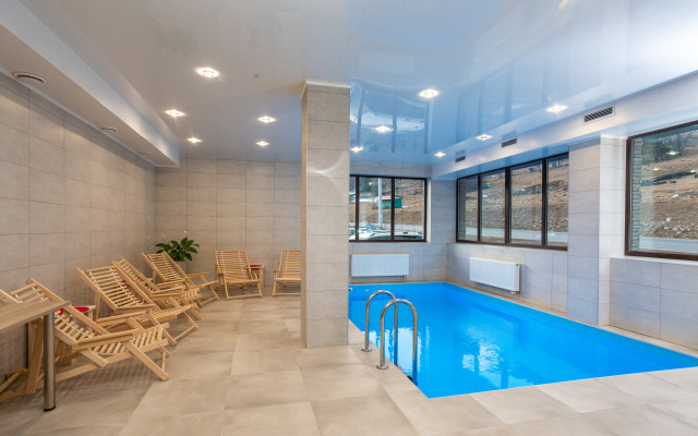 Chalet FoRRest Hotel