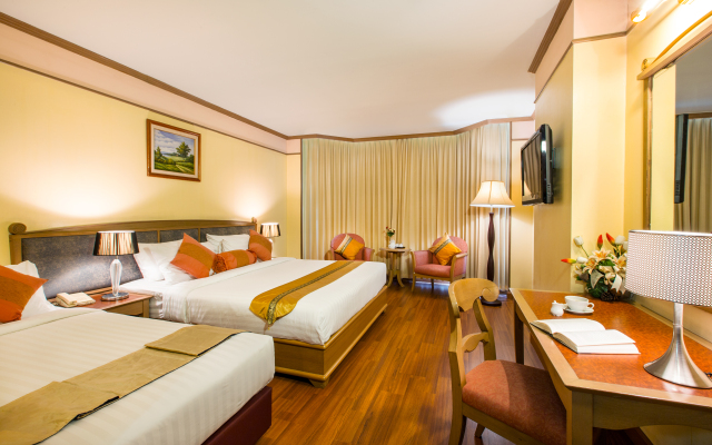 Отель Siam Mandarina