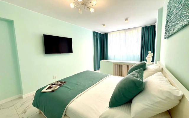 Stilnaya Ryadom S Parkom Rivyera Flat