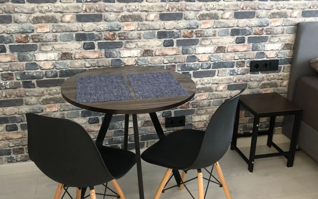 Shikarnaya Studiya V Kaluge 35 M² Flat