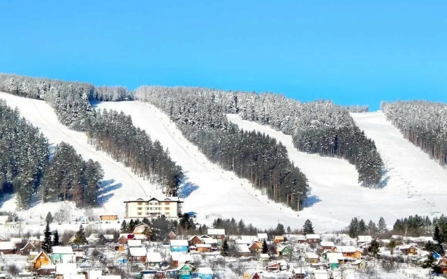 Edelveys Hotel