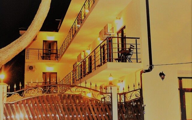 Кесеа Фэмили