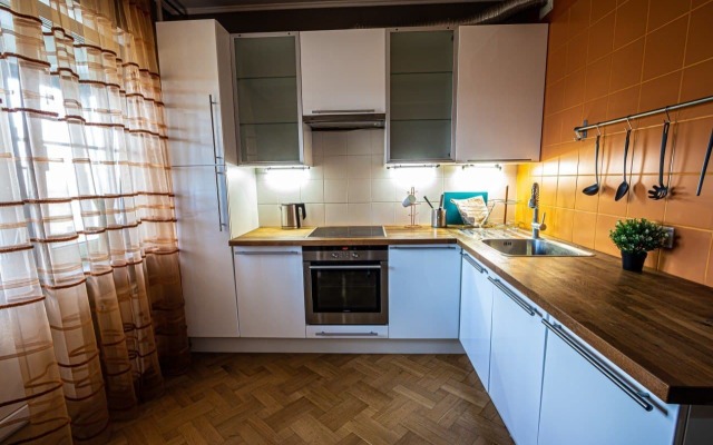 Na Ulitse Dmitriya Ulyyanova 43/3 Flat