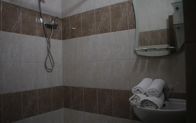 Lara Hotel