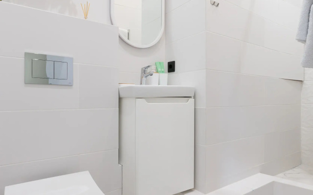 8-2 Welton Park Apartments