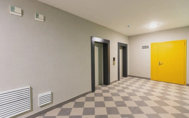Na Ulitse Parkhomenko 156b Flat