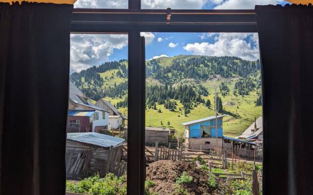 Peak Lodge Living Quarters