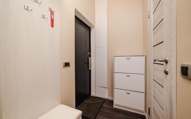 Апартаменты LikeHome Life - Калужская Букинист 1