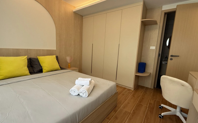 Sovremennaya Ryadom s Plyazhem Kamala Flat