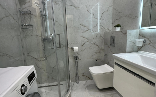 S Bassejnom ZhK Morskaja Simfonija Apartments