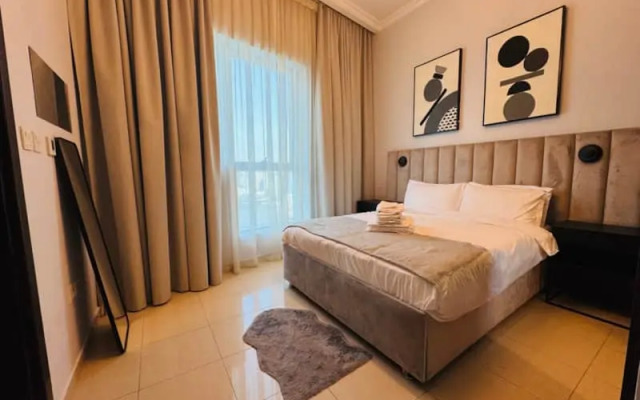 Central 1 BDR Sea and Canal View Apartments