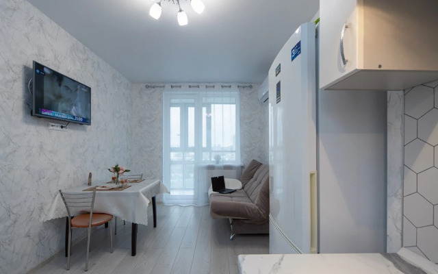 Квартира от компании Хоум Отель на Ново- Садовой 106Г