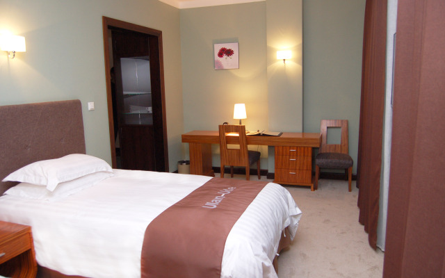 Rezidentsiya  Hotel