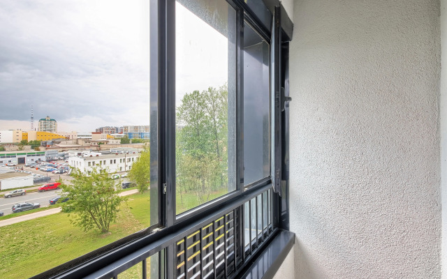 MyhomeYourhome Na Polyustrovskom Apartament