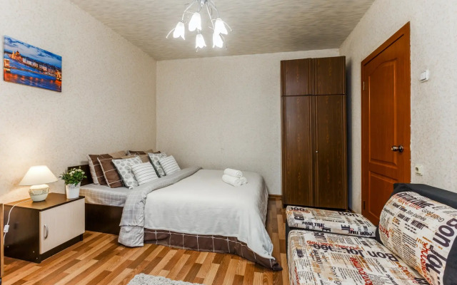 Odnokomnatnaya Nedaleko ot Metro Flat