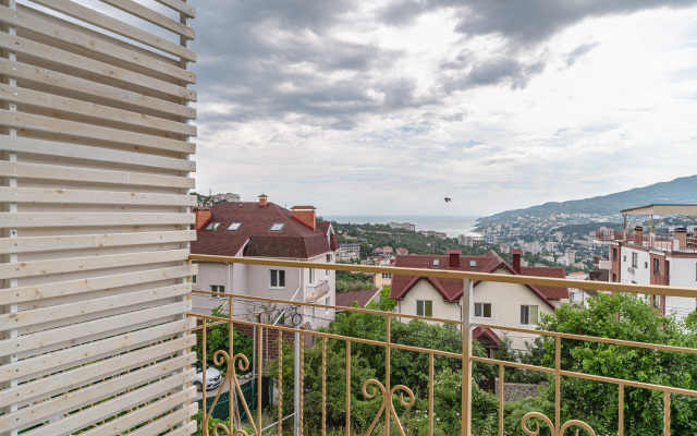 Nad Yaltoj Guest house