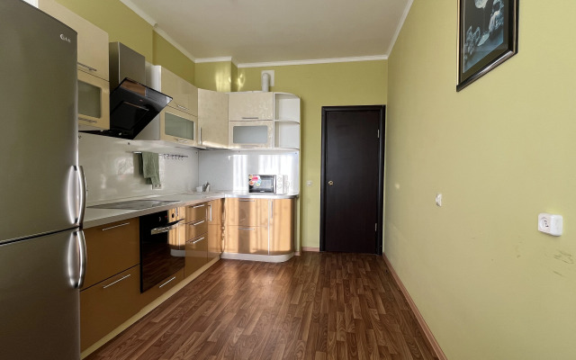 Prostornaya Kvartira V Tsentre Goroda Flat
