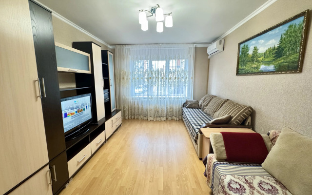 Na Ulitse Matrosova 46 Flat