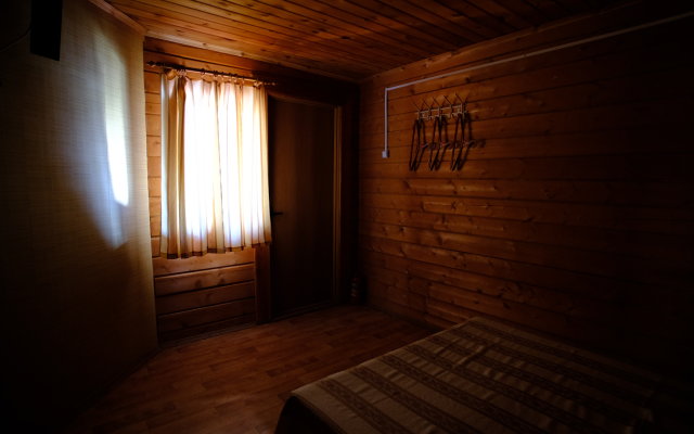 Dom U Bajkala Hotel