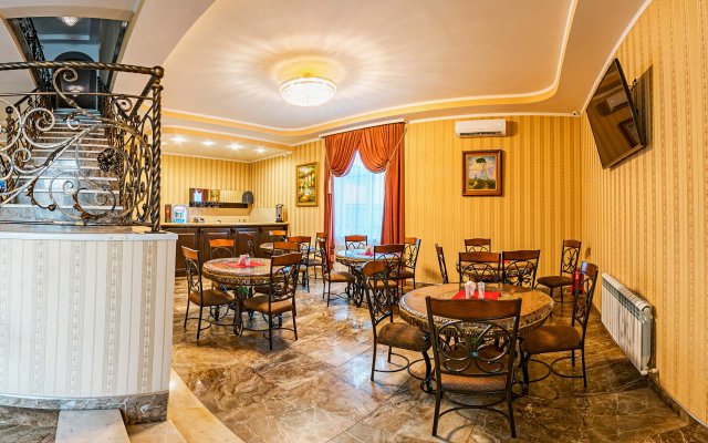 Sakvoyazh Hotel