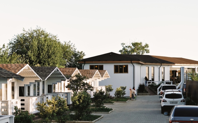 Chetyre Sezona Hotel