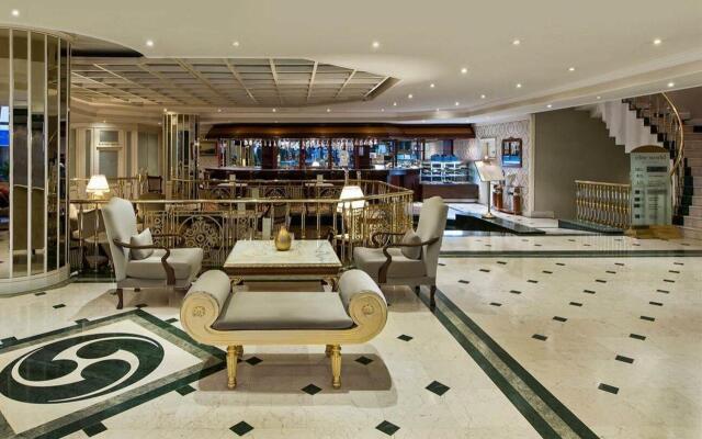 Elite World Comfy Taksim
