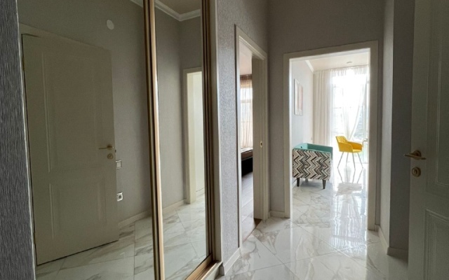 Tlostanova 16 Flat