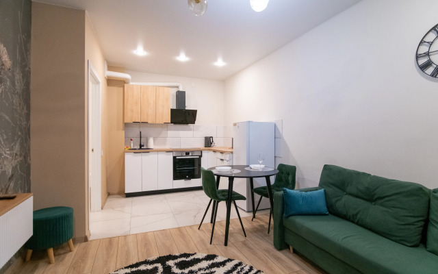 V Tikhom Rayone Na Dvoikh Apartments