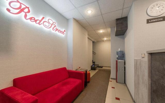 RedStreet Guest house