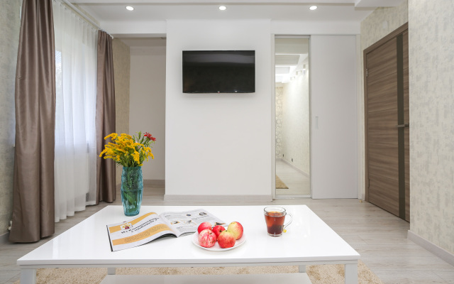 Na Ulitse Yuriya Kostikova Flat