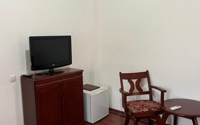 Ark MS Hotel