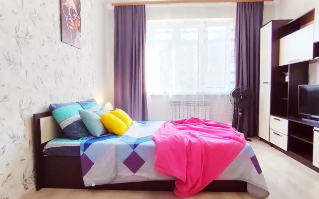 Khoroshaya Odnushka Ryadom S Tsentrom Flat