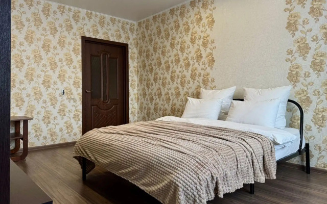 Avrora Komsomolskaya 89, Tsentr Flat