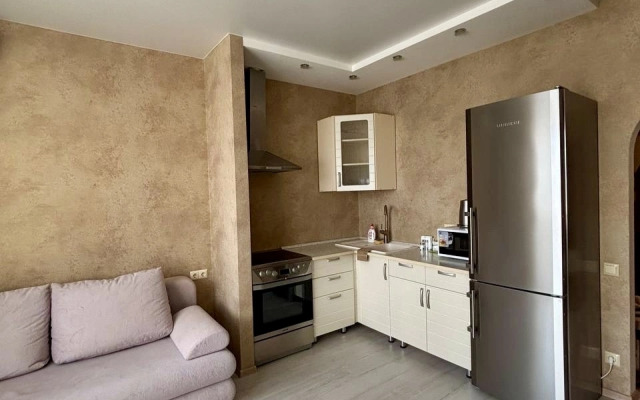 Квартира уютная возле трамвая с видом на стадион