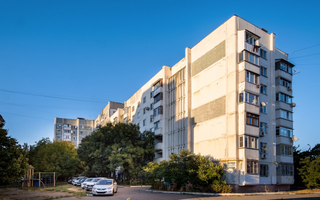 Sutkiru V Razvitom Zhilom Mikrorayone Flat