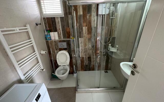 Odnospalnaya Kvartira na Beregu Morya Flat