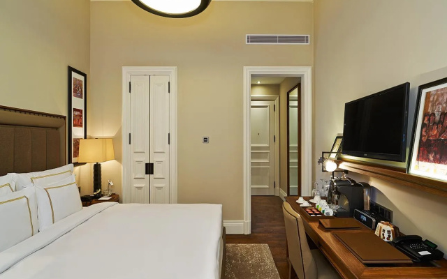 The Bank Istanbul, a Member of Design s