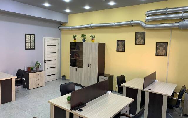 Safarov's Family Hostel