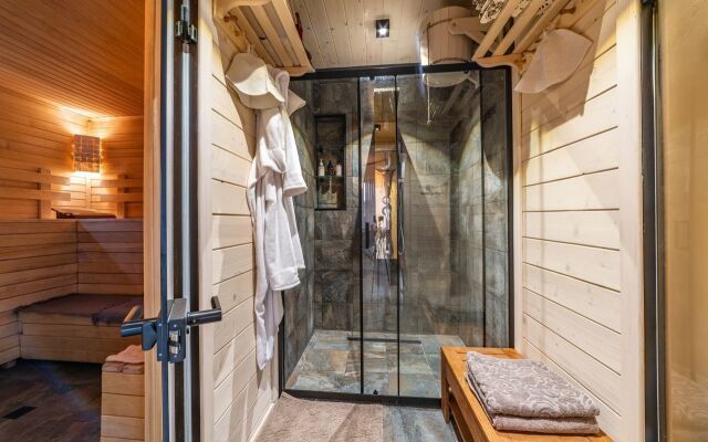 Privat House v Poselke Velikie Ozyora